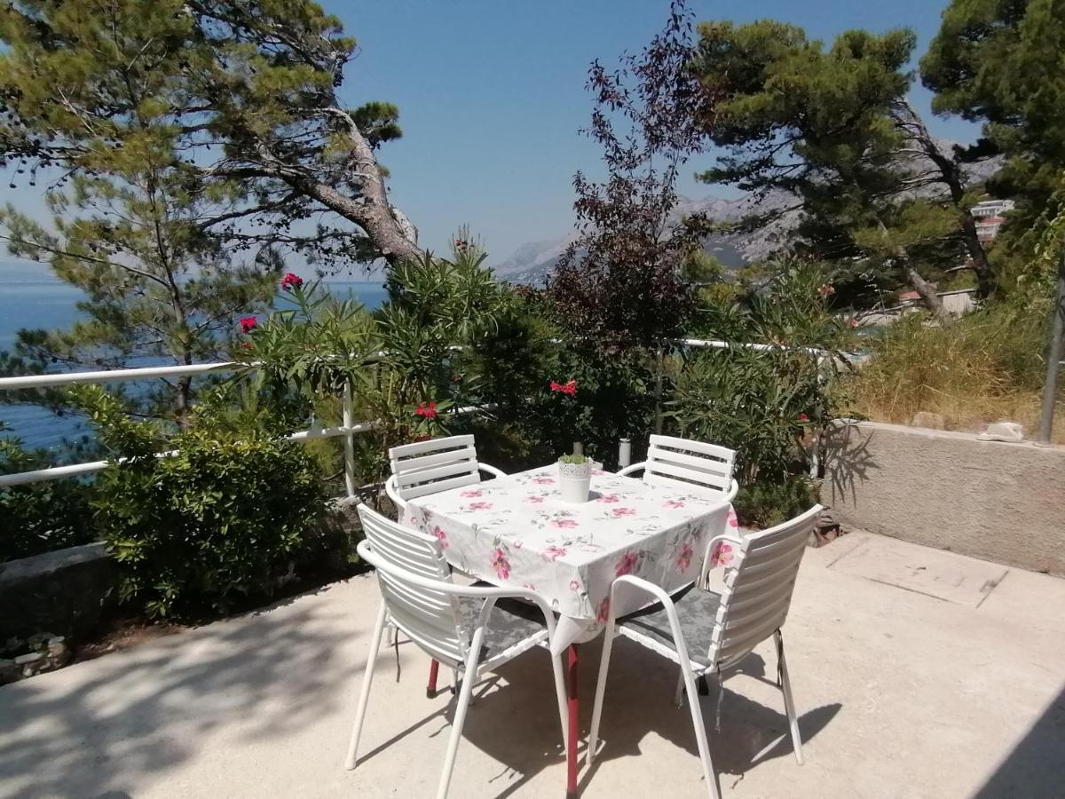 Apartmani Mares - 20 M From The Beach Брела Екстер'єр фото