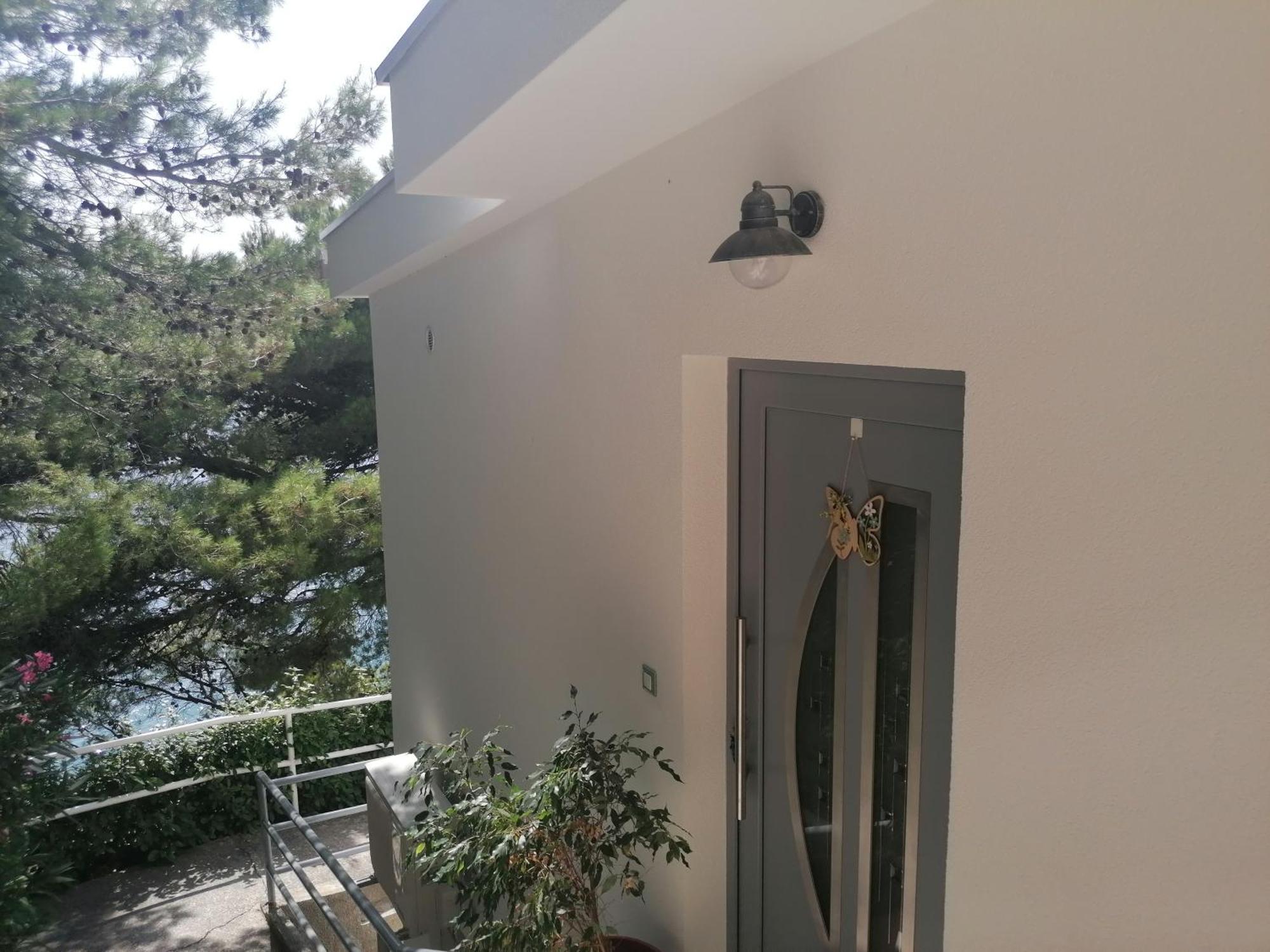 Apartmani Mares - 20 M From The Beach Брела Екстер'єр фото